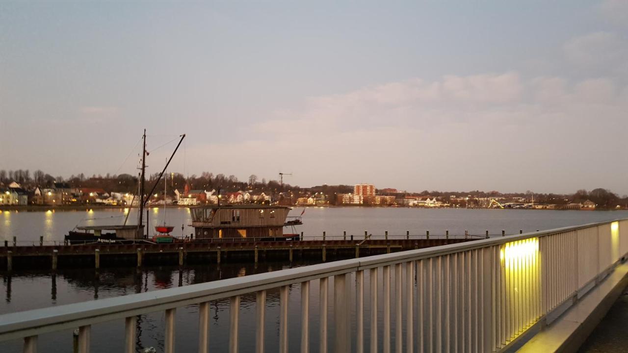 Ostseefjord-Schlei-Blick Im Wikingturm Schleswig Ngoại thất bức ảnh